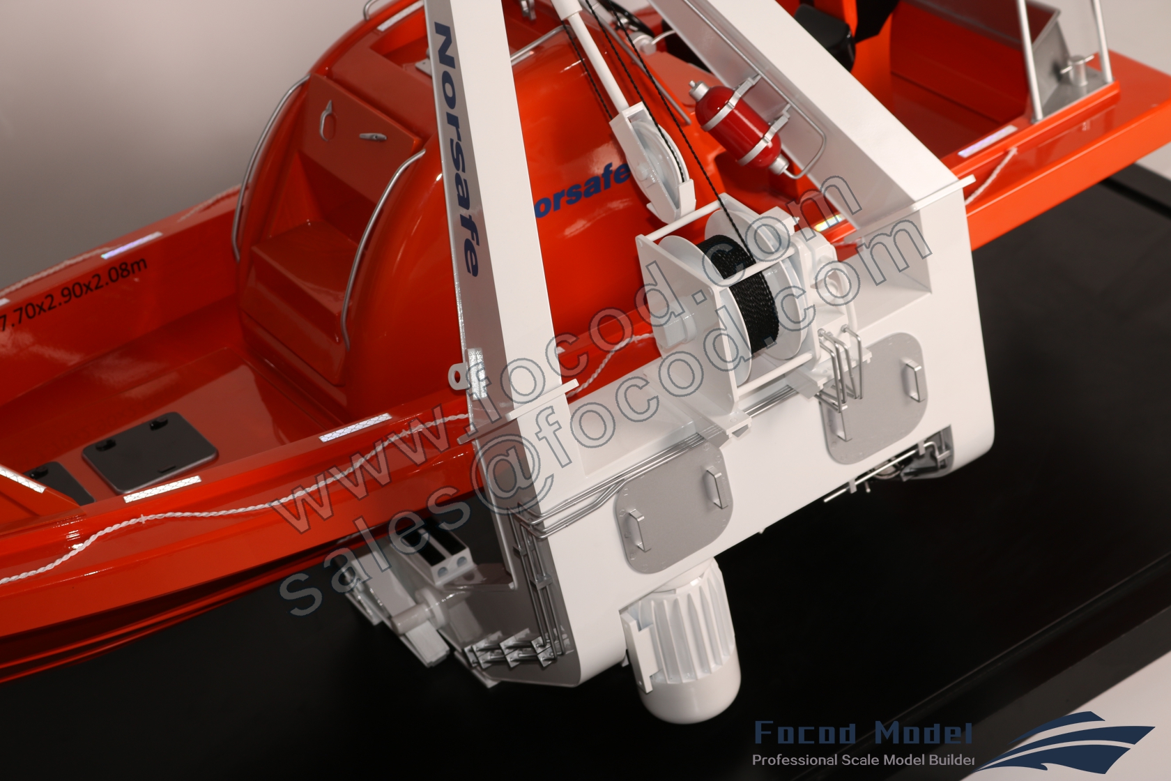 custom made model of fast rescue boat with davit